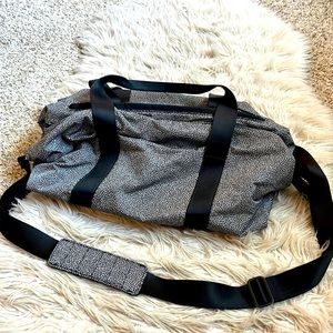 Lululemon gym bag